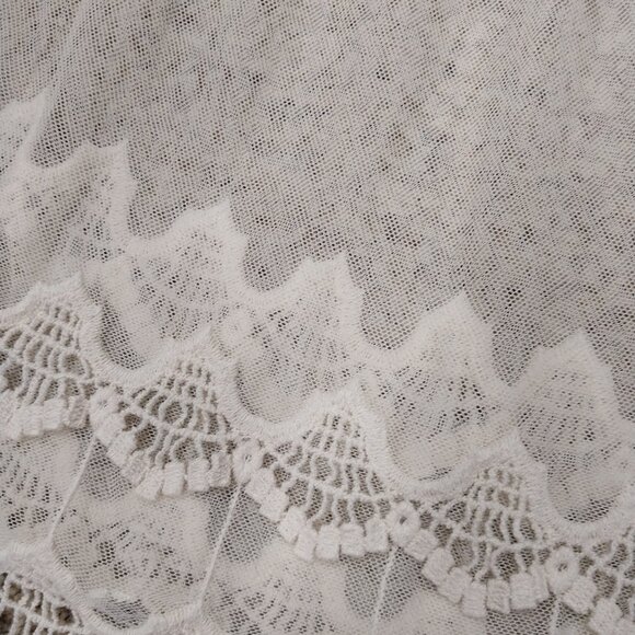 3471 Size Small Indigo Soul Brand Lace Tunic, in Cream. - Picture 5 of 8